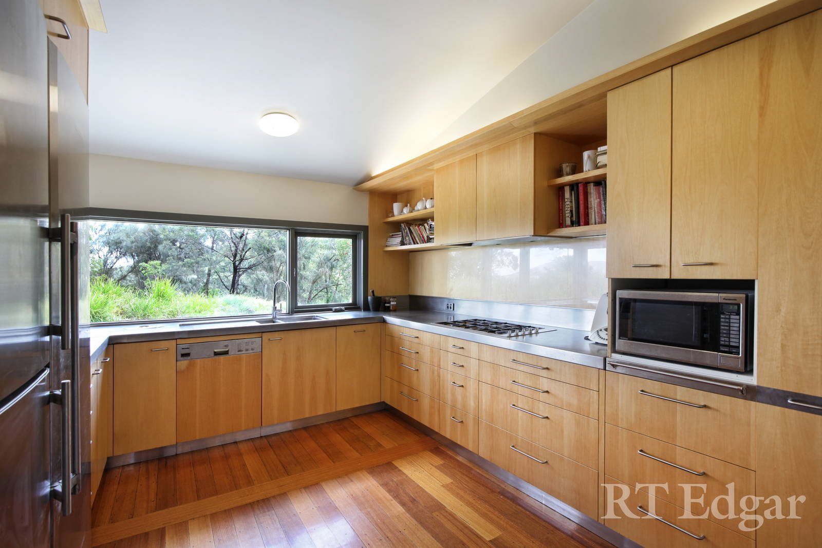 Real Estate and Property in 159 Dons Road, Newham, VIC