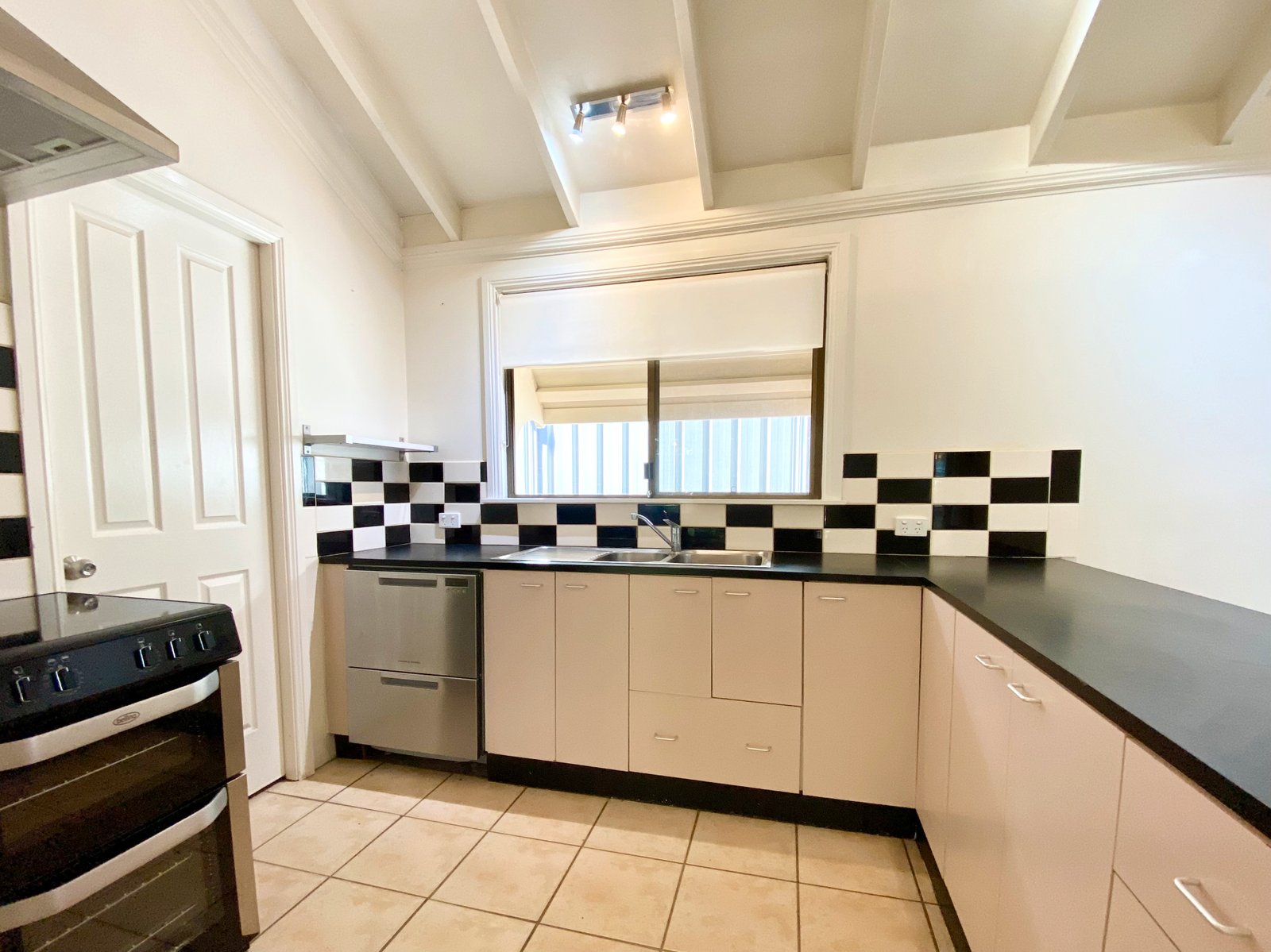 159 Gan Gan Road ANNA BAY 7