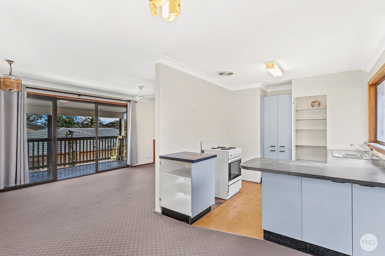1/59 Parkes Street NELSON BAY 5
