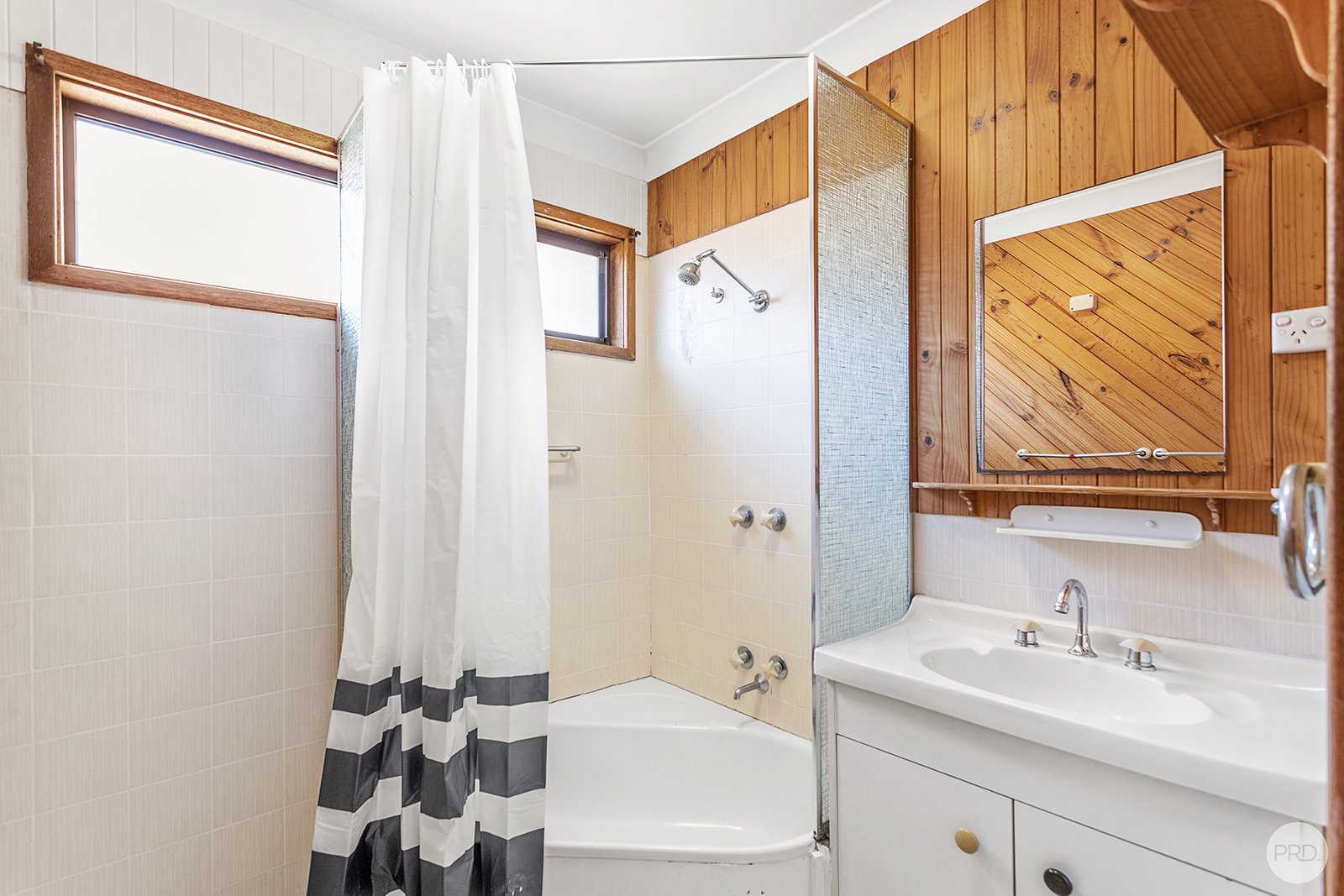 1/59 Parkes Street NELSON BAY 11