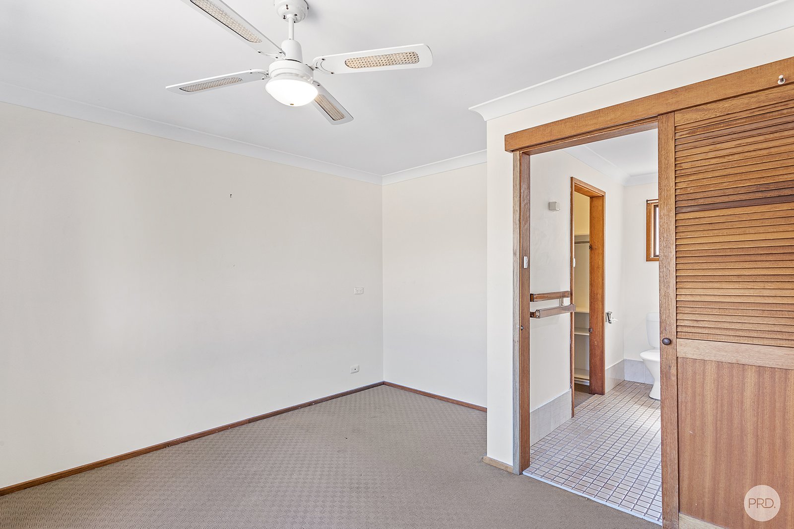 1/59 Parkes Street NELSON BAY 16