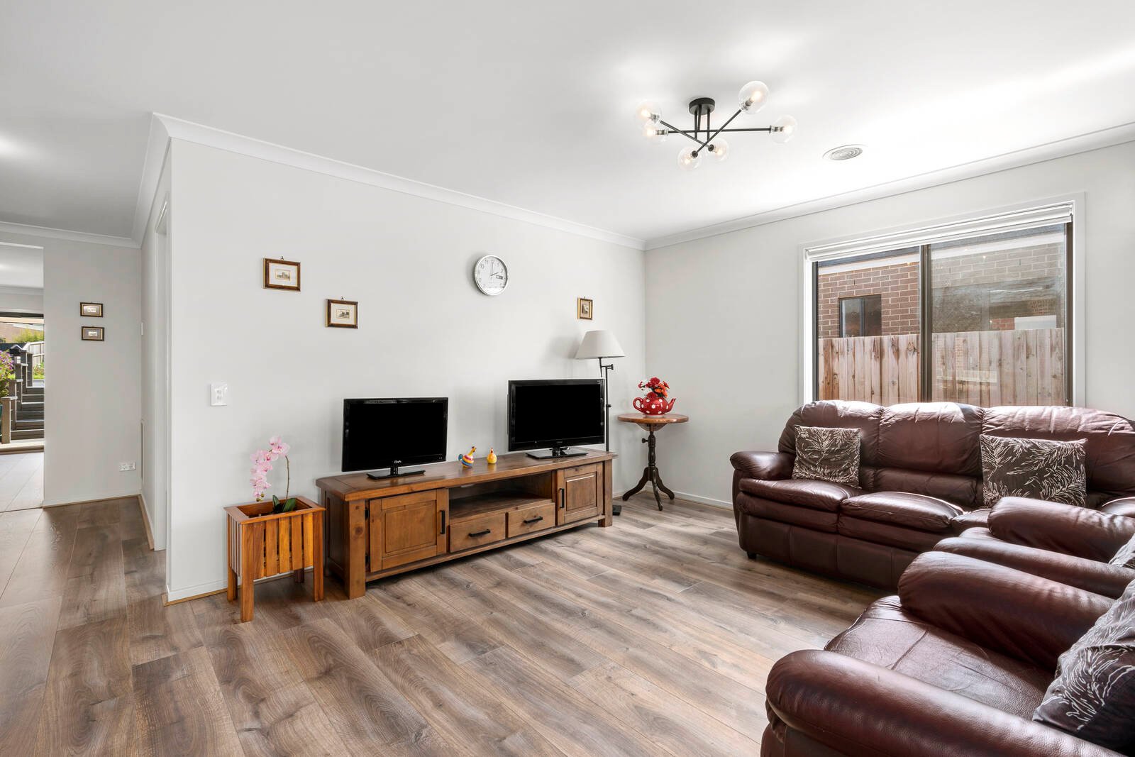 Gallery: 159 Rossack Drive