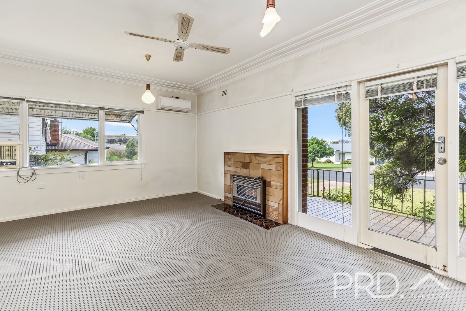 159 Simpson Street TUMUT 4