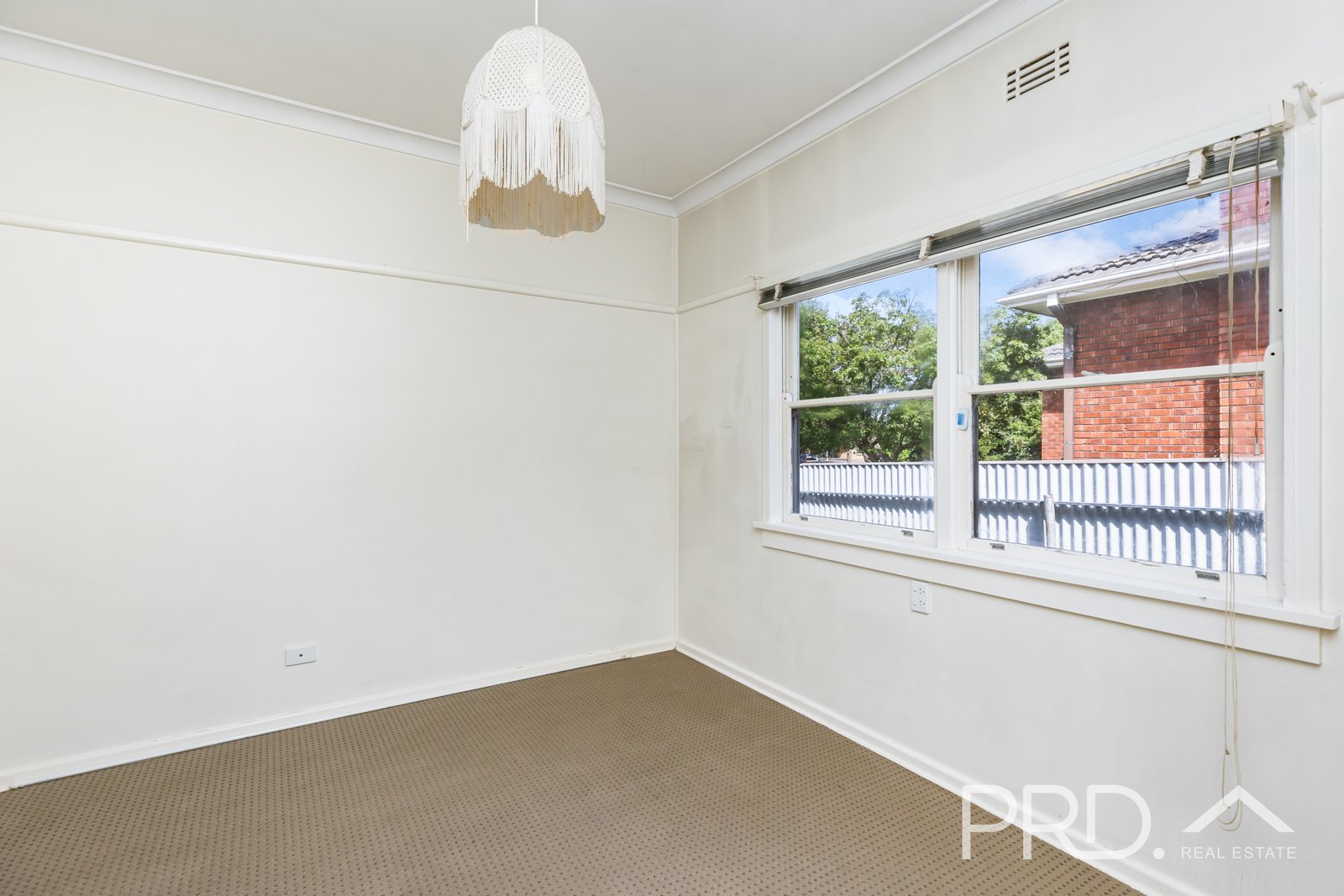 159 Simpson Street TUMUT 8