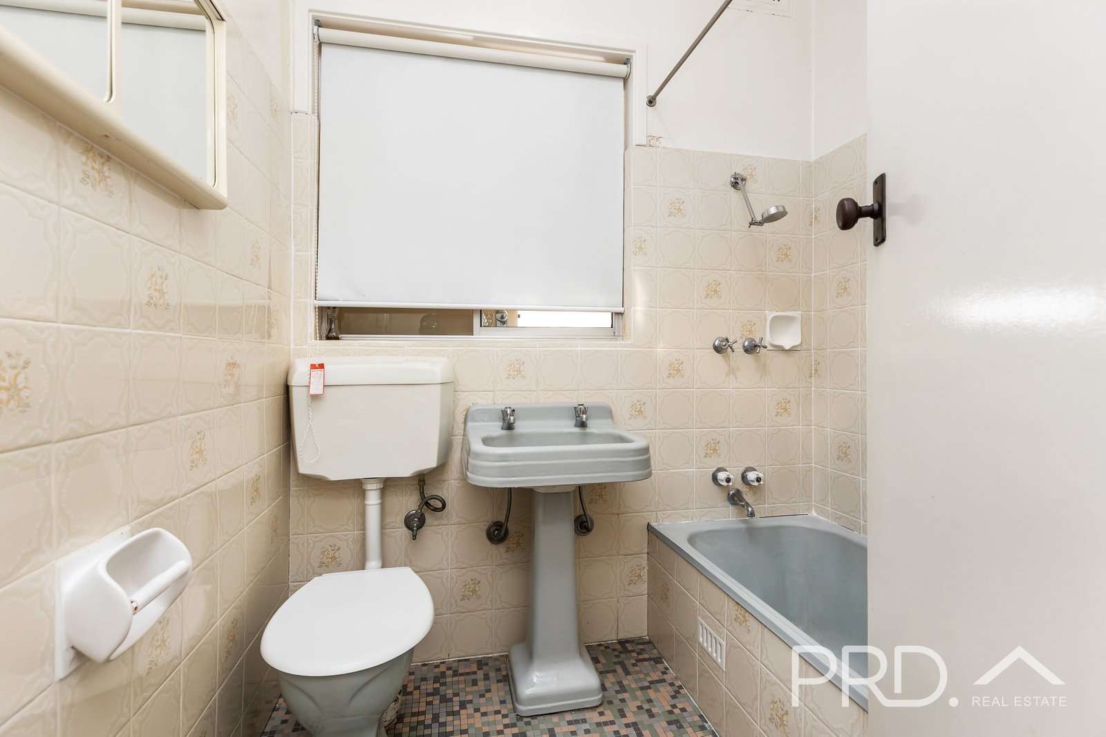 159 Simpson Street TUMUT 9