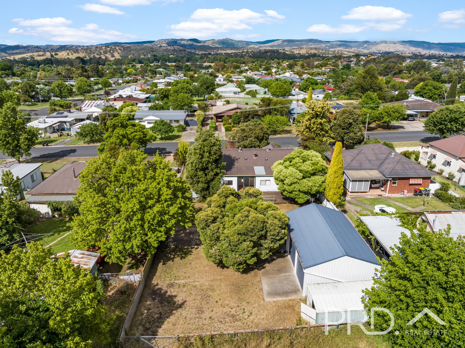 159 Simpson Street TUMUT 15
