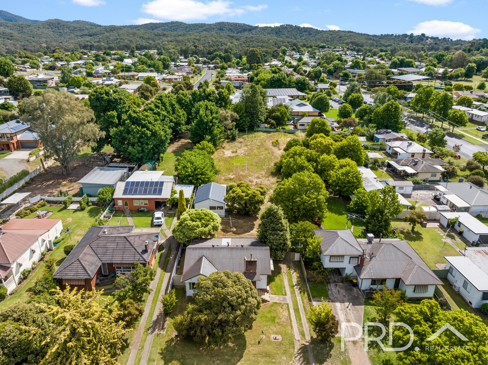 159 Simpson Street TUMUT 17