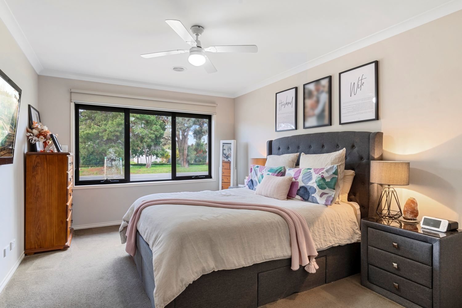 Gallery: 159 Station St