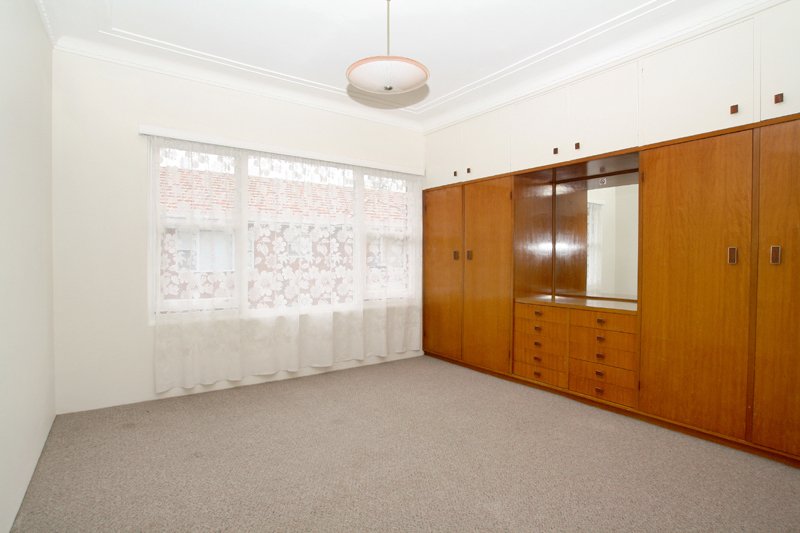 159 The Grand Parade MONTEREY 4