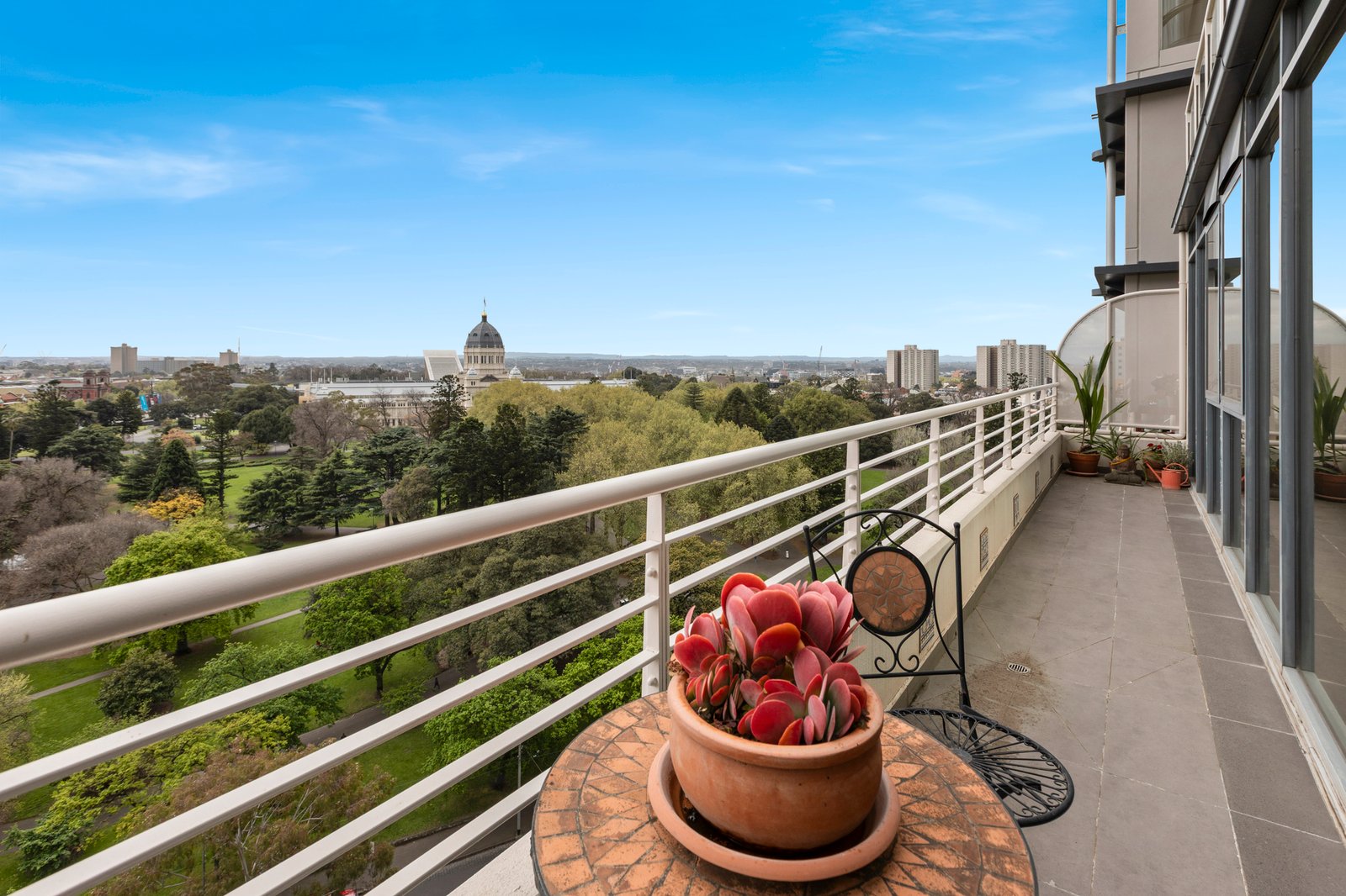 Gallery: 159/33 La Trobe Street