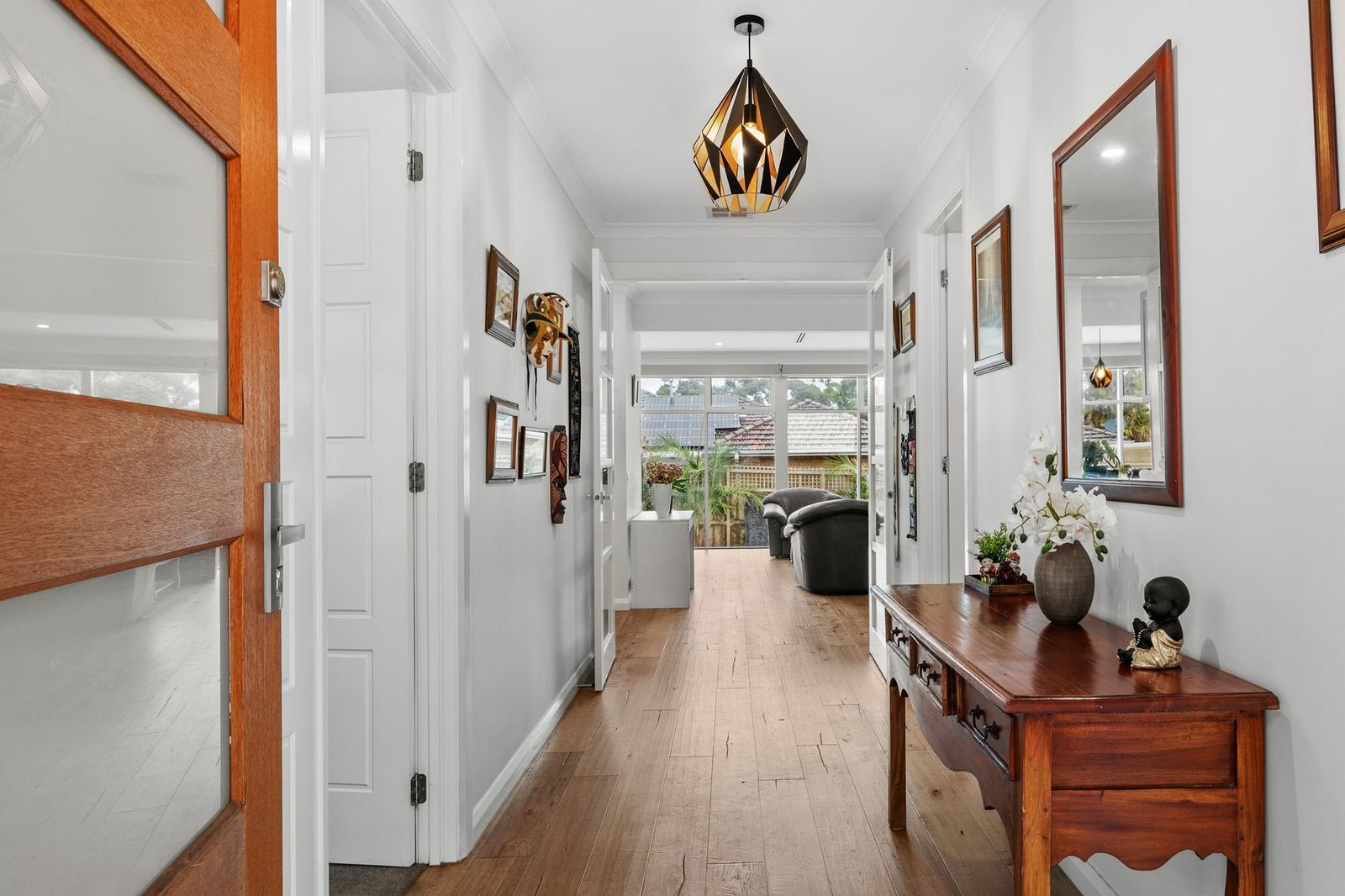 Gallery: 1598 Dandenong Road