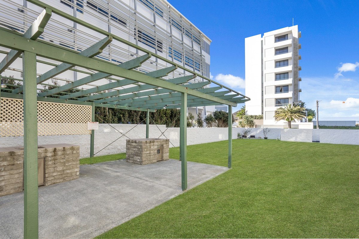 15/987 Gold Coast Highway Palm Beach 11