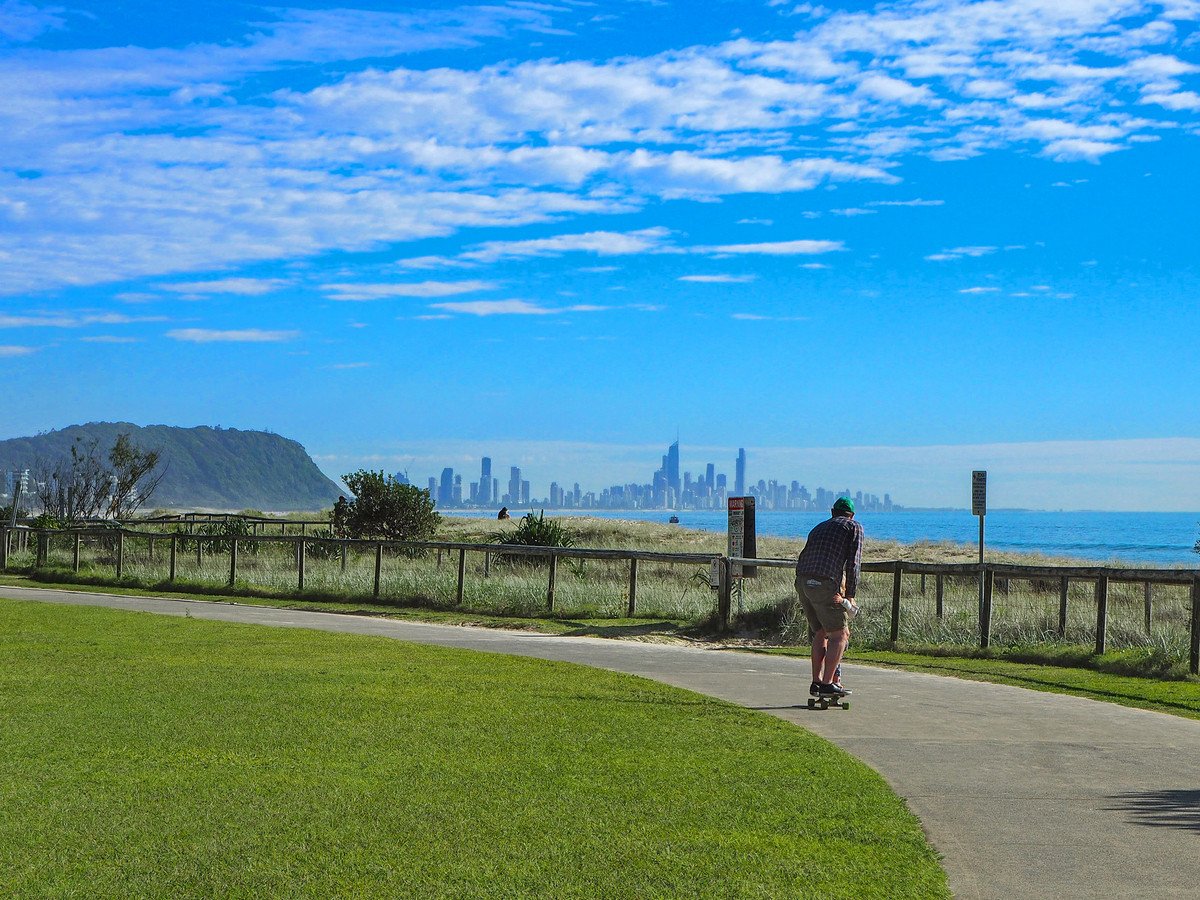 15/987 Gold Coast Highway Palm Beach 18