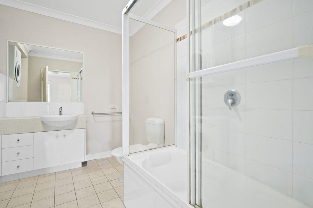 15/99 Muir Street Labrador 7