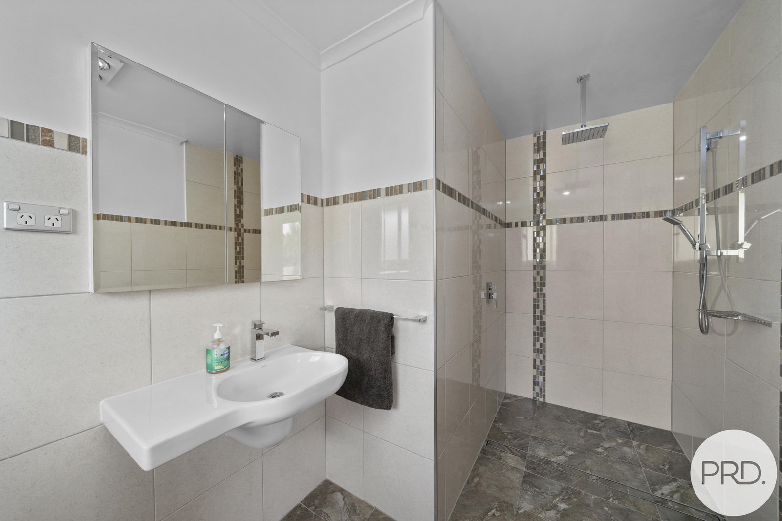 159A Montrose Road MONTROSE 19