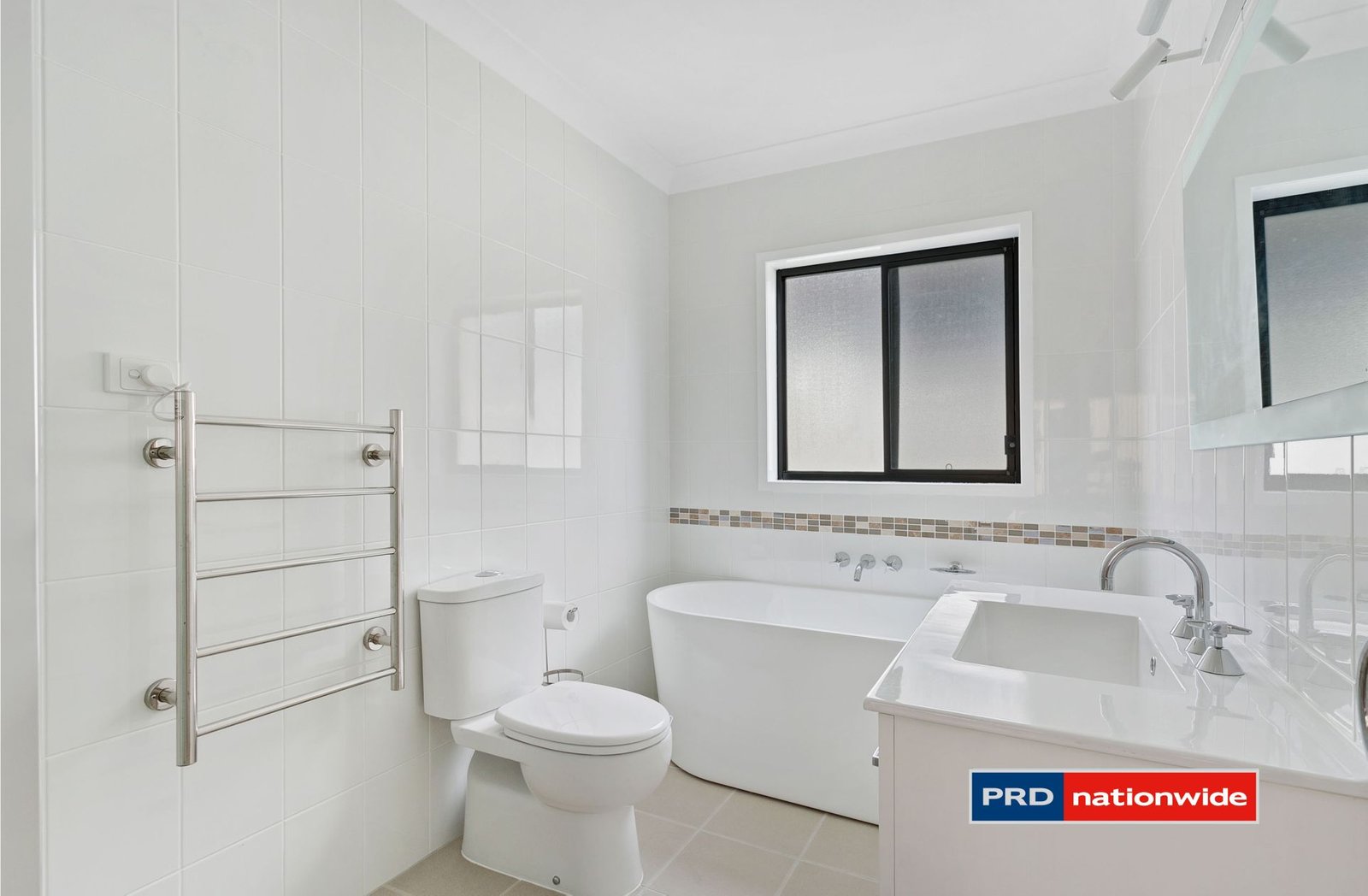 15a Albacore Drive CORLETTE 8