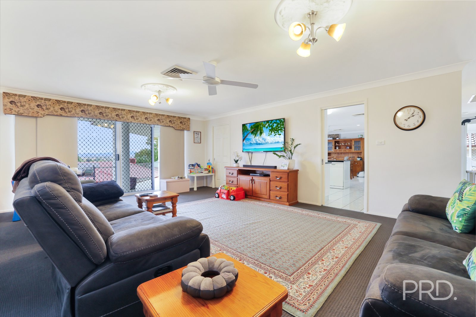 15a Bandalong Street TAMWORTH 6