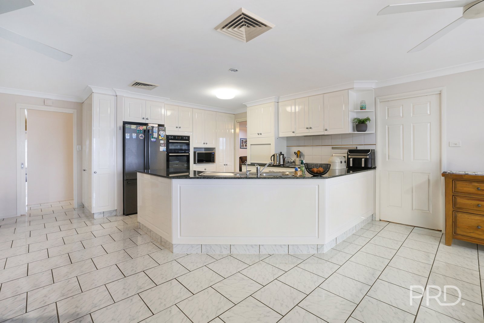 15a Bandalong Street TAMWORTH 14
