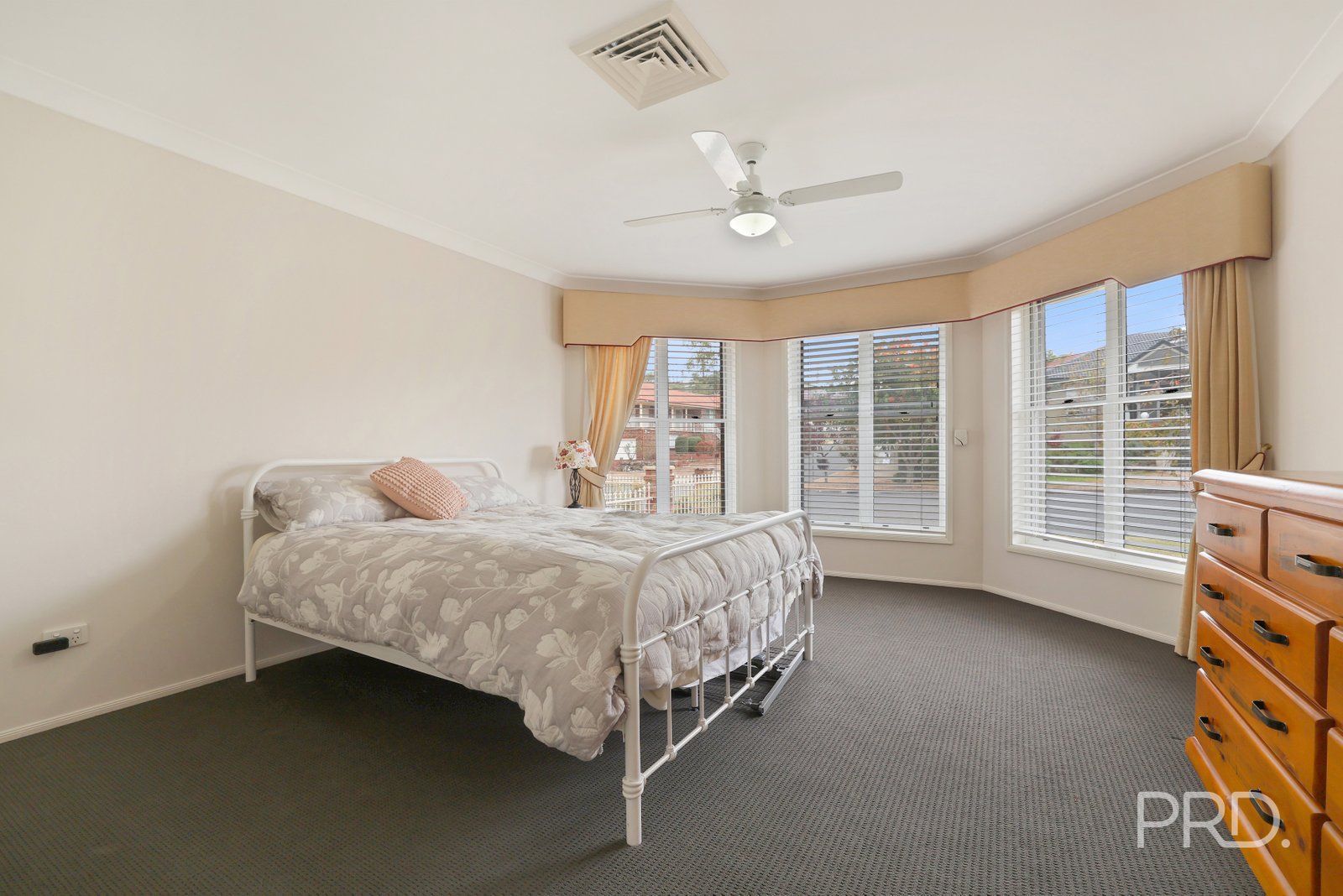 15a Bandalong Street TAMWORTH 18