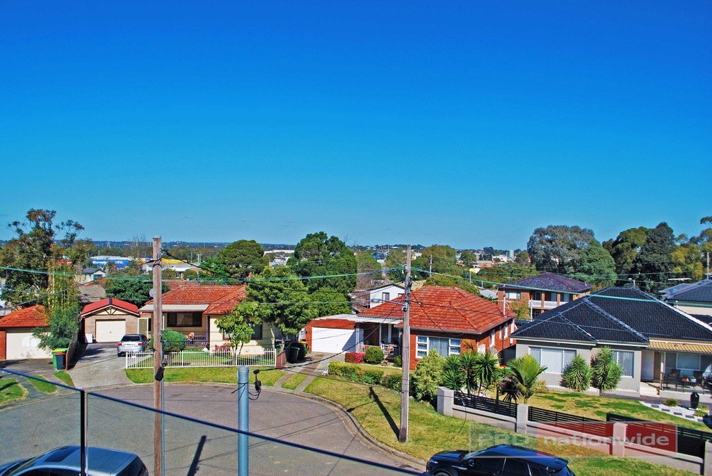 15a Boxley Crescent BANKSTOWN 7