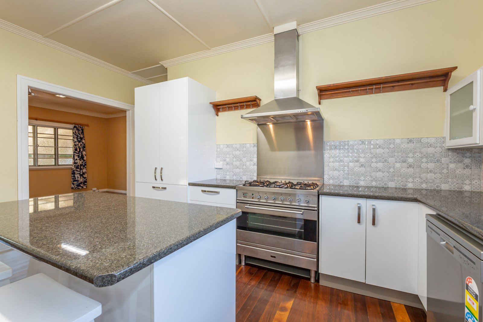 15a Grimstead Street BUNDABERG WEST 2