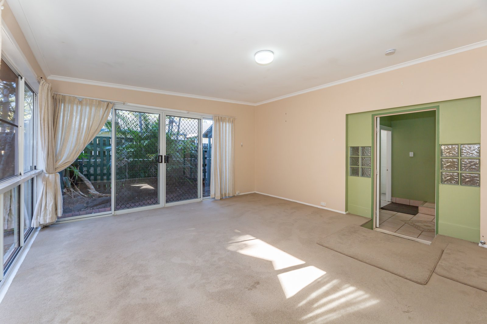 15a Grimstead Street BUNDABERG WEST 16