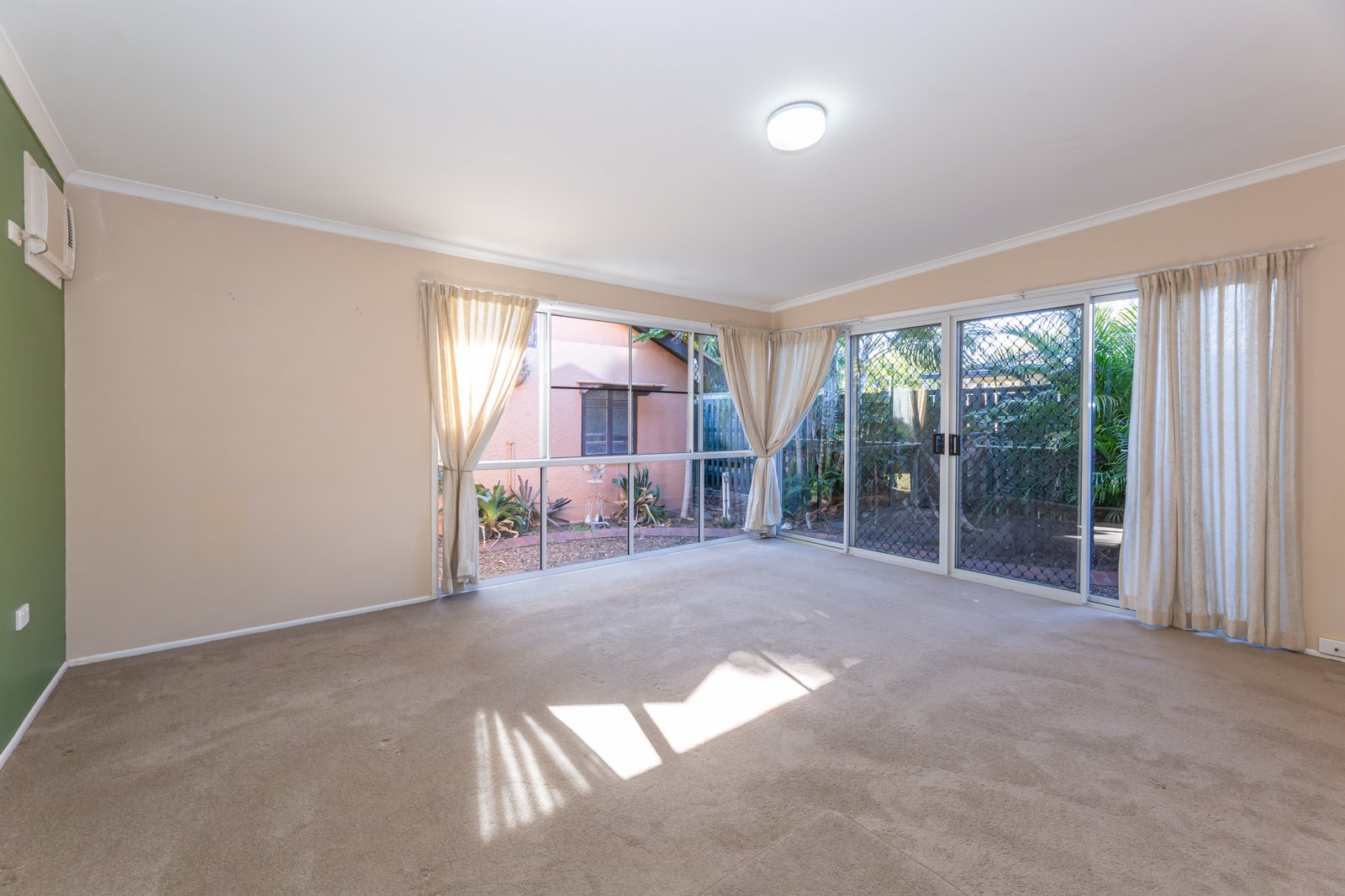 15a Grimstead Street BUNDABERG WEST 17