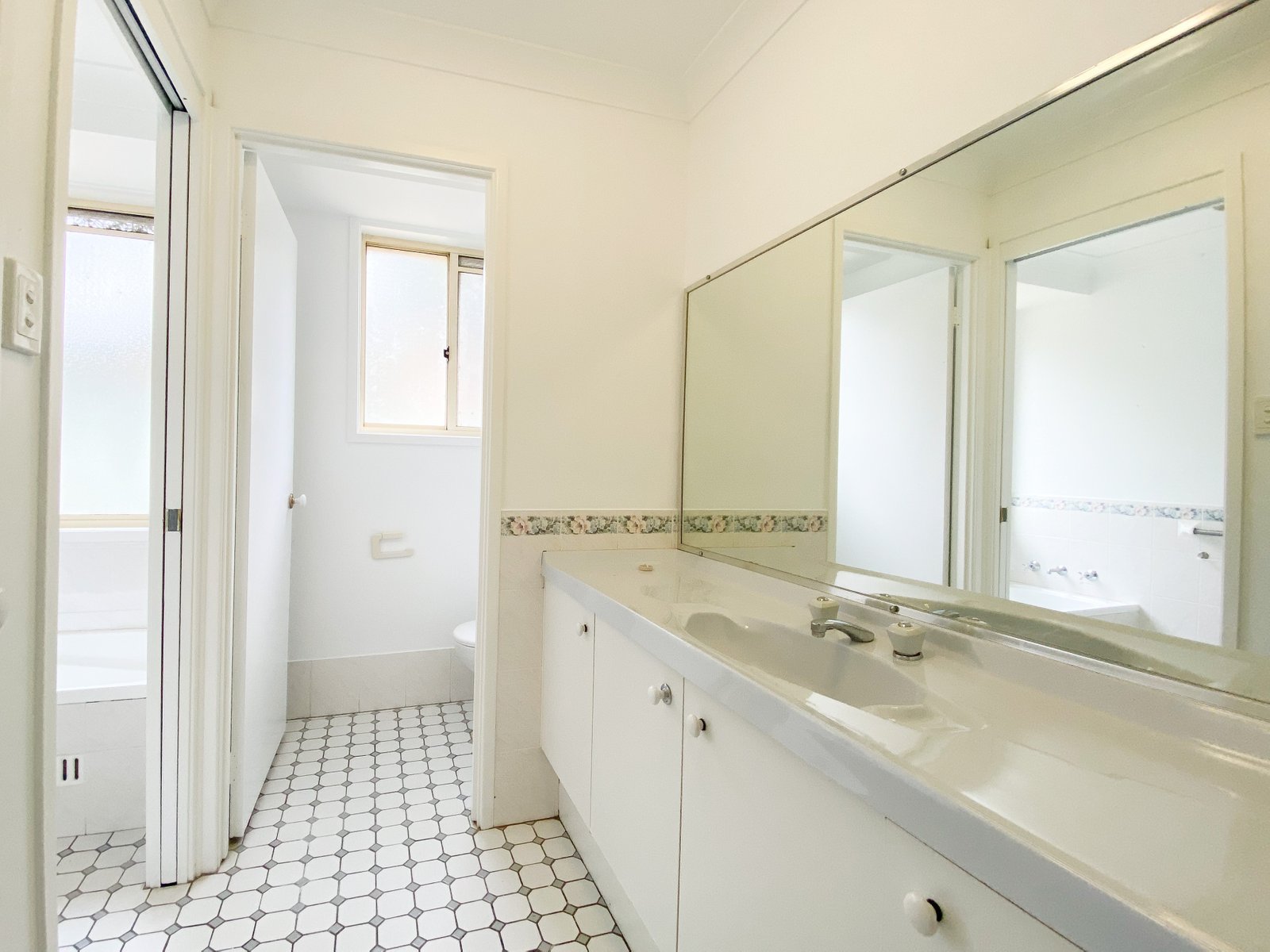 15a Jellicoe Close FINGAL BAY 12