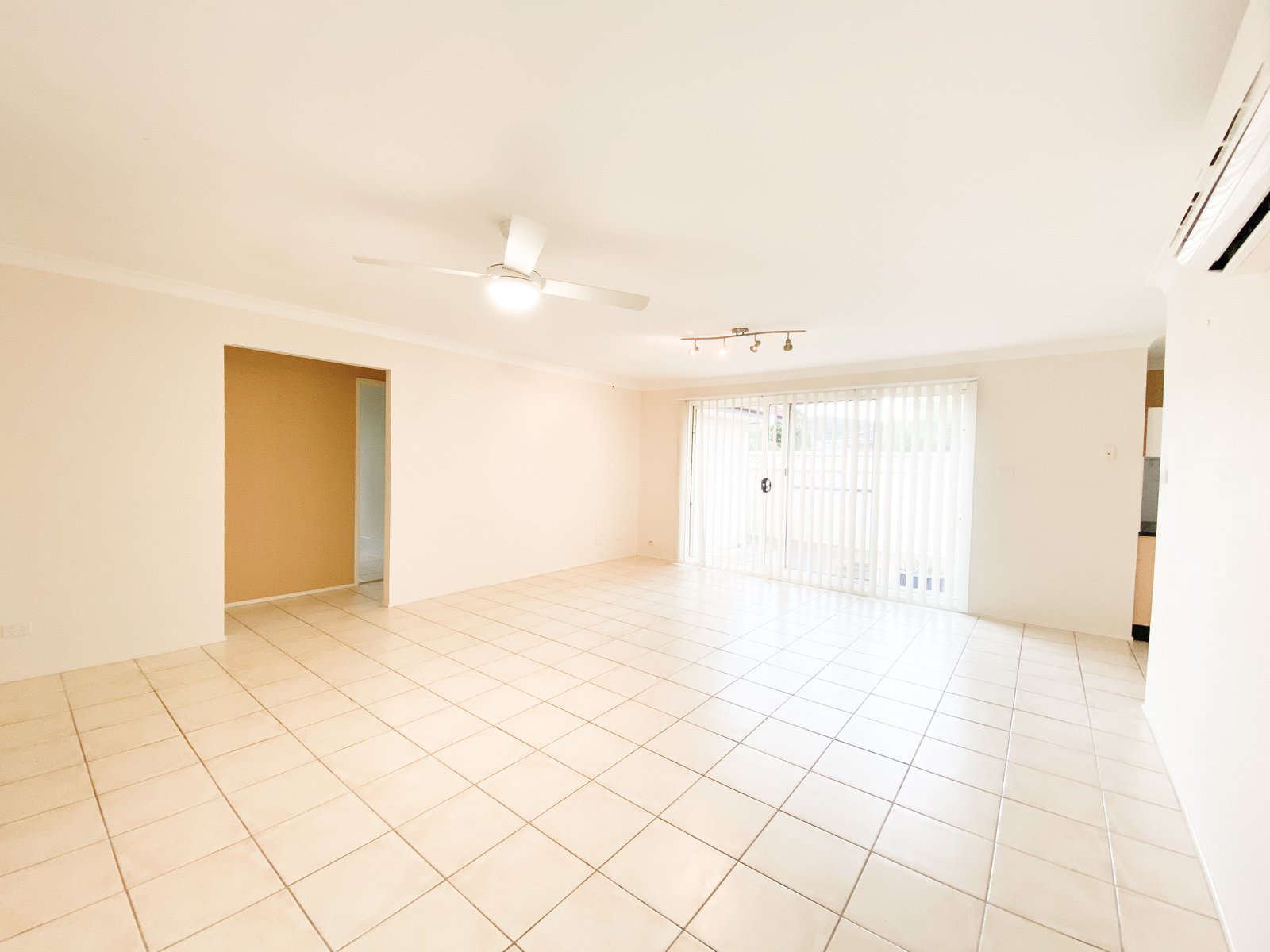 15a Ketch Close CORLETTE 2