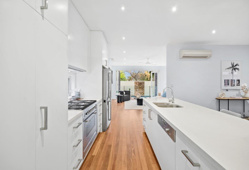 Gallery: 15A Leinster Street