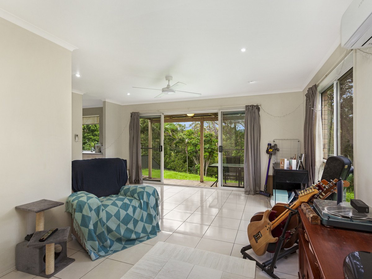 15A Moondance Court Bonogin 3