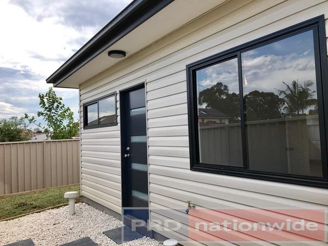 15a Singleton Avenue EAST HILLS 2
