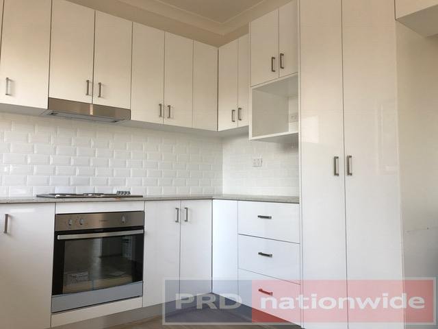 15a Singleton Avenue EAST HILLS 5