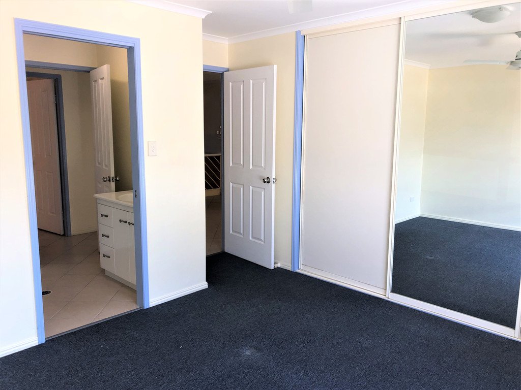 15b Dunstall Street CLINTON 4