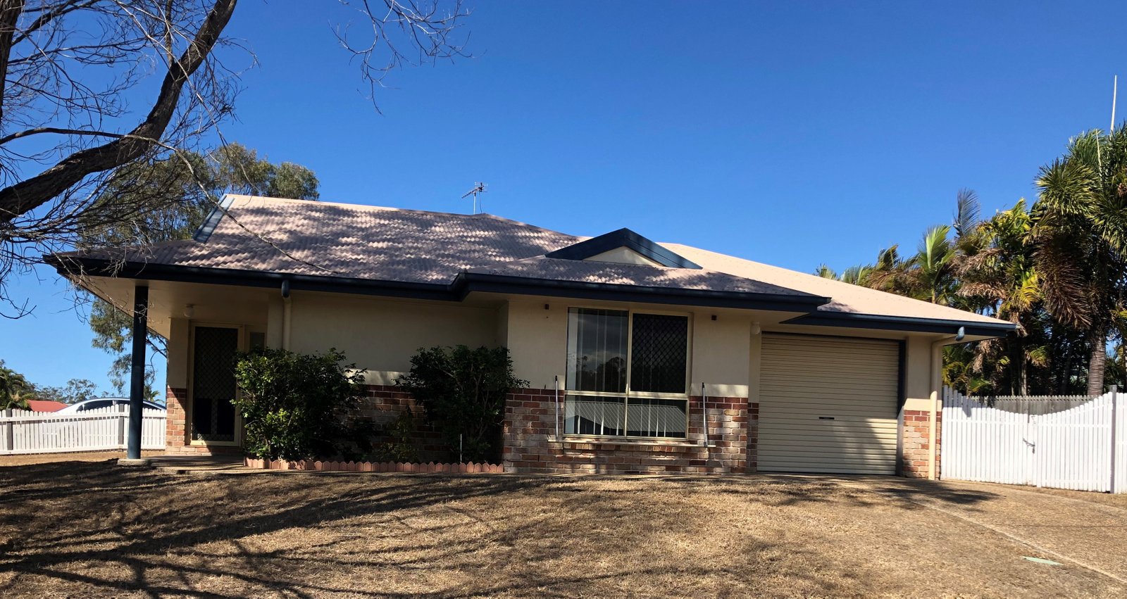 15B Dunstall Street CLINTON 2