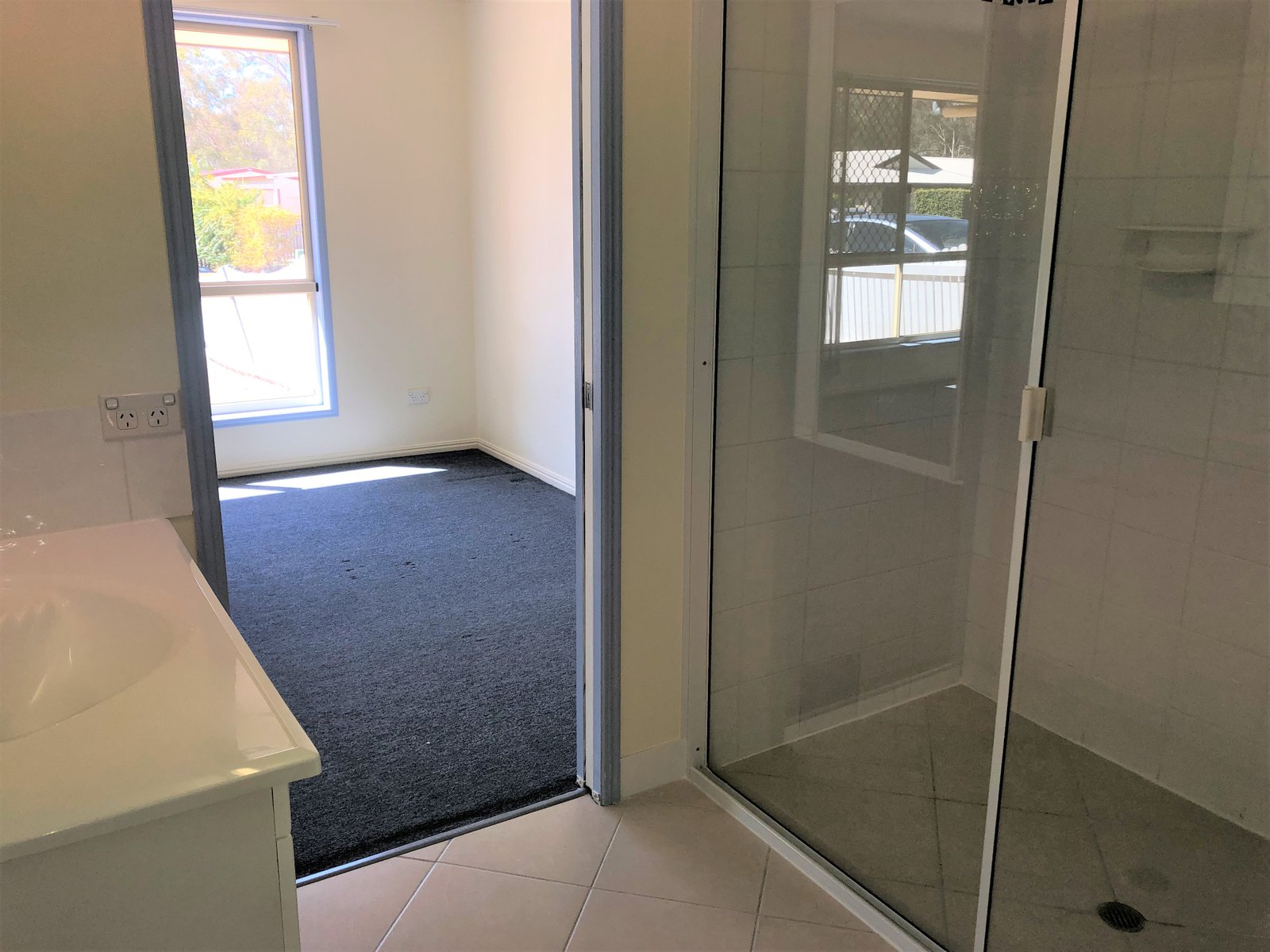 15B Dunstall Street CLINTON 10