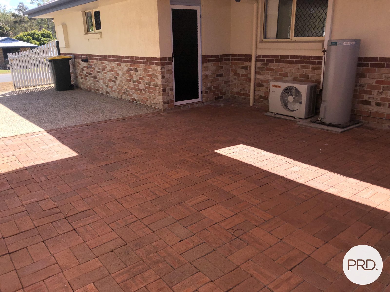 15B Dunstall Street CLINTON 14