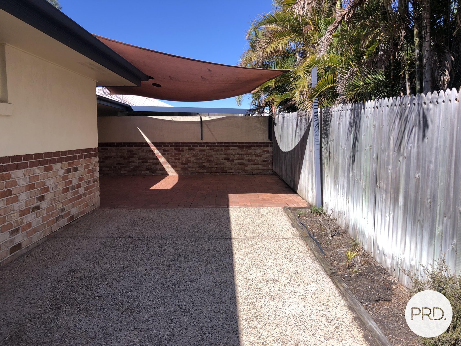 15B Dunstall Street CLINTON 15