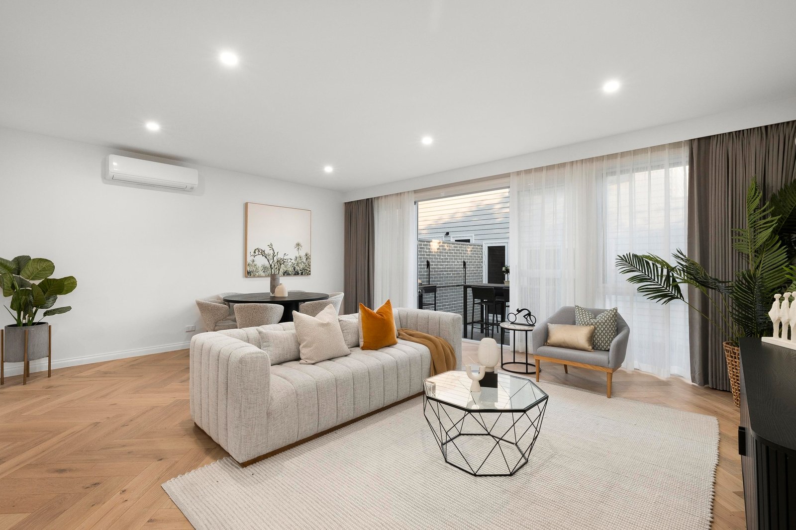 Real Estate and Property in 15B Roseberry Avenue, Preston, VIC