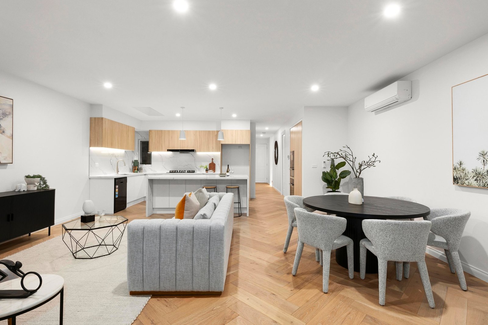 Real Estate and Property in 15B Roseberry Avenue, Preston, VIC