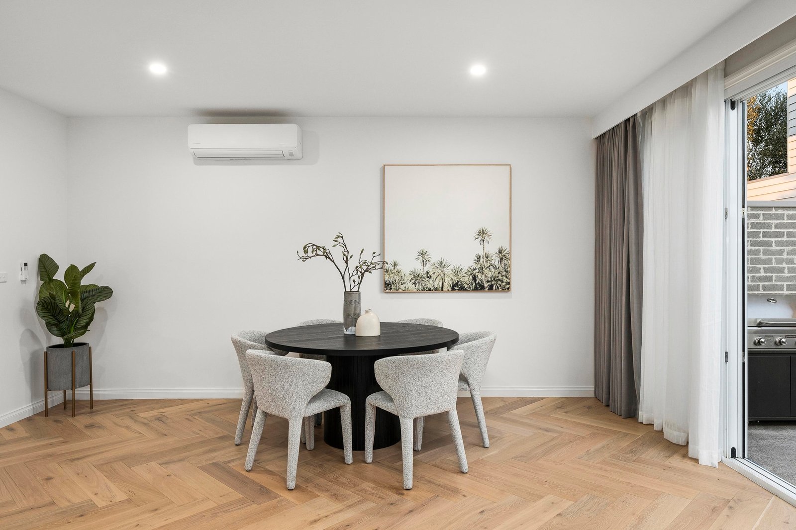 Real Estate and Property in 15B Roseberry Avenue, Preston, VIC