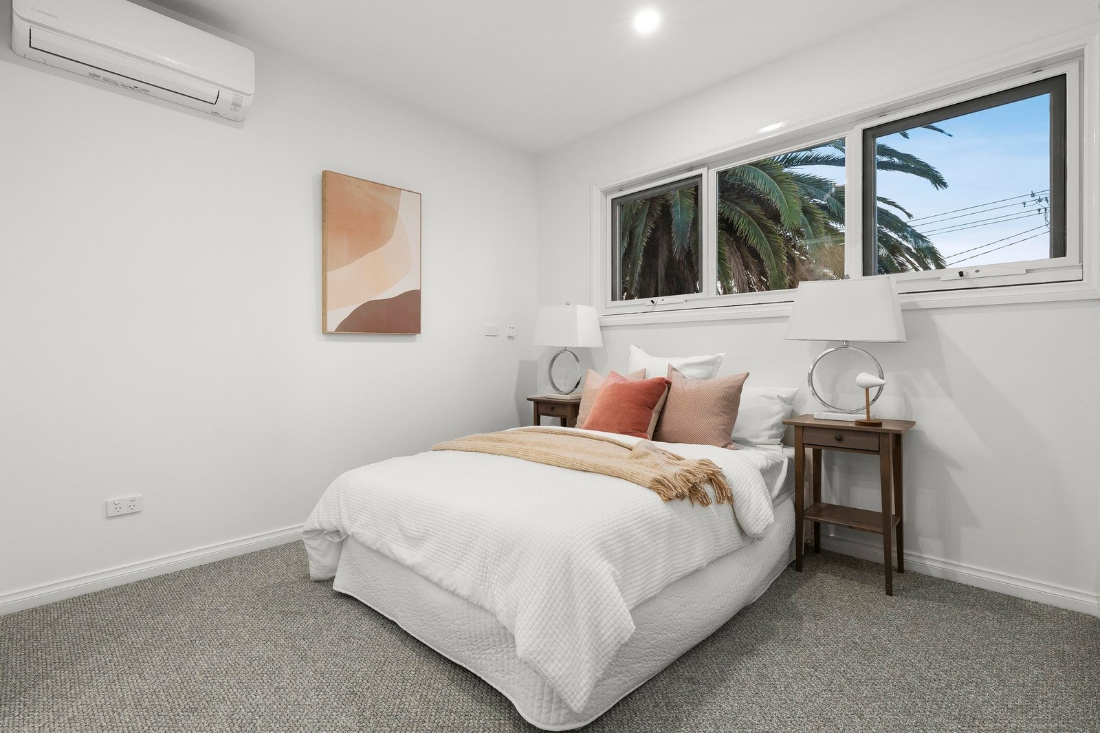 Real Estate and Property in 15B Roseberry Avenue, Preston, VIC