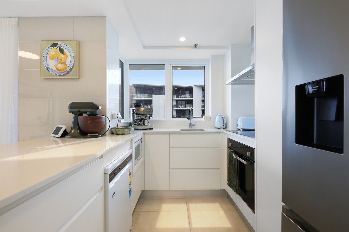 15C/3 Second Avenue BURLEIGH HEADS 3