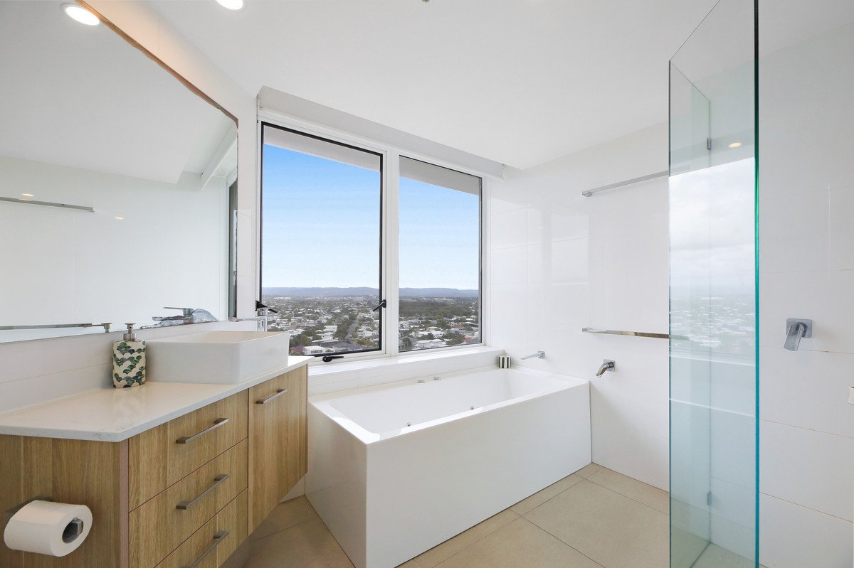 15C/3 Second Avenue BURLEIGH HEADS 21