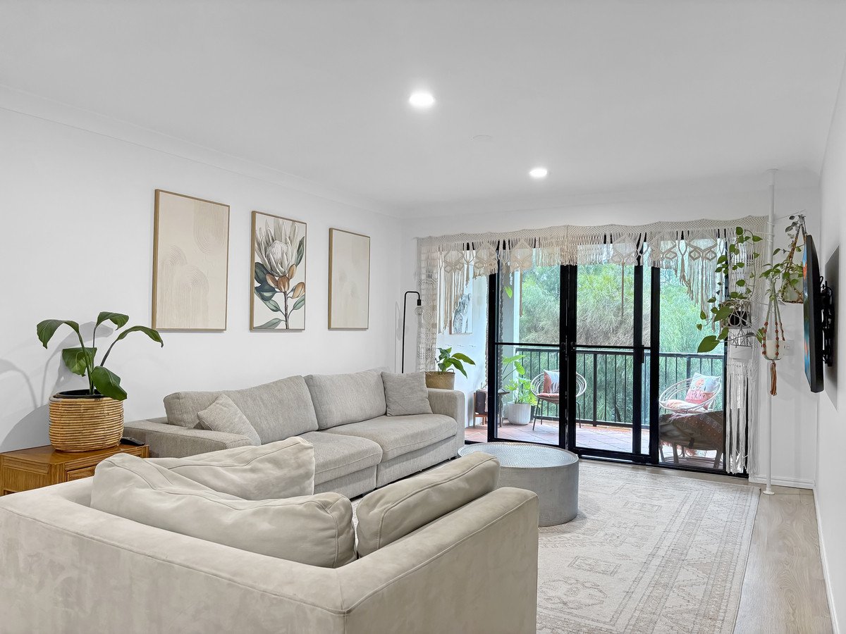 15E/1 Great Hall Drive Miami 3