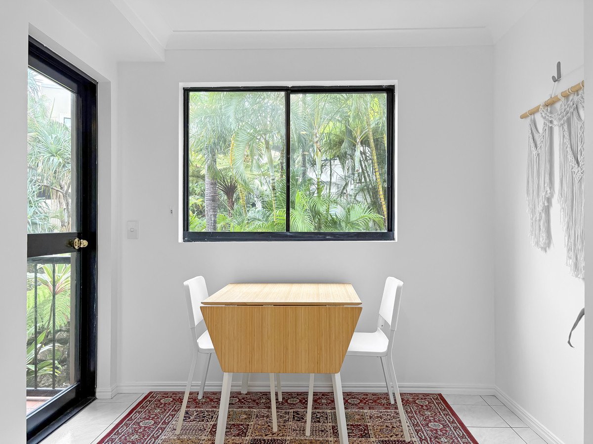 15E/1 Great Hall Drive Miami 9