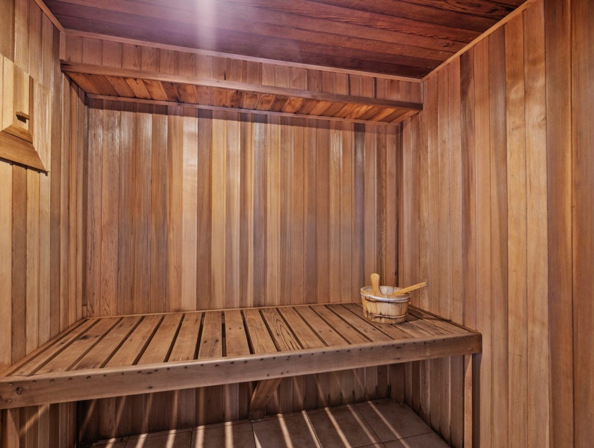 15E/1 Great Hall Drive Miami 14