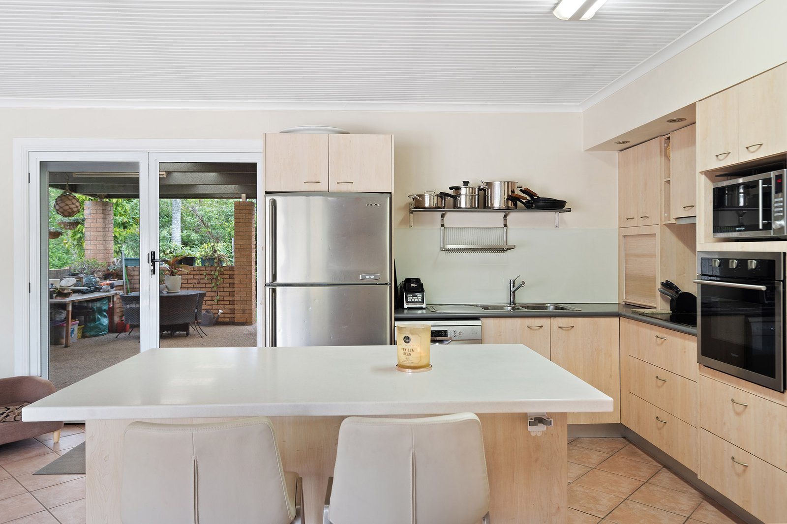 16-18 Logan Parade LOGAN RESERVE 12