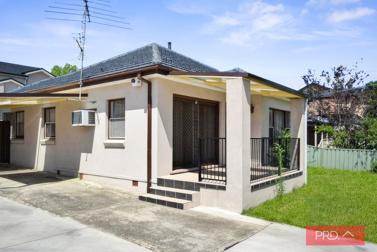 1/6-8 Roland Avenue LIVERPOOL 7
