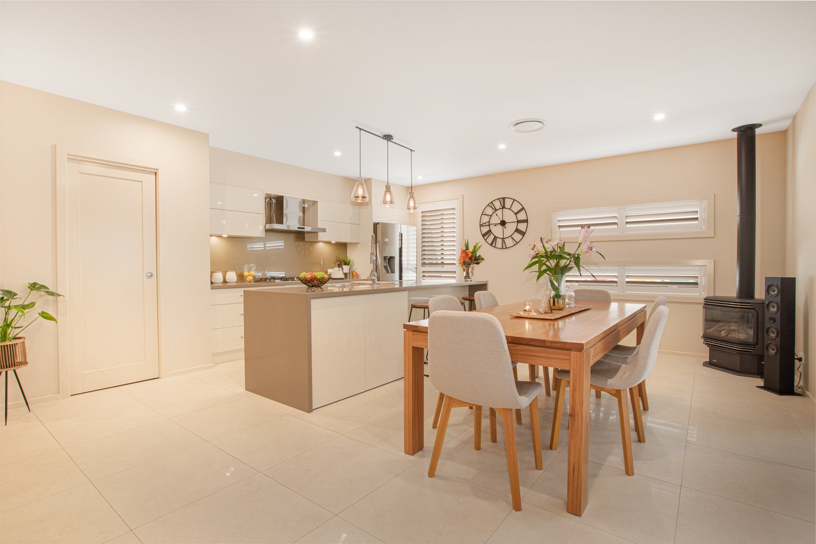 16 Abberton Parkway NORTH ROTHBURY 17